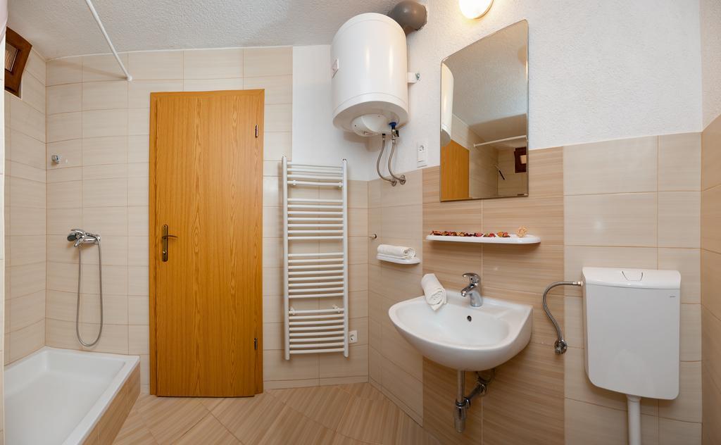 Apartments Mande And Kate Baška Voda Chambre photo