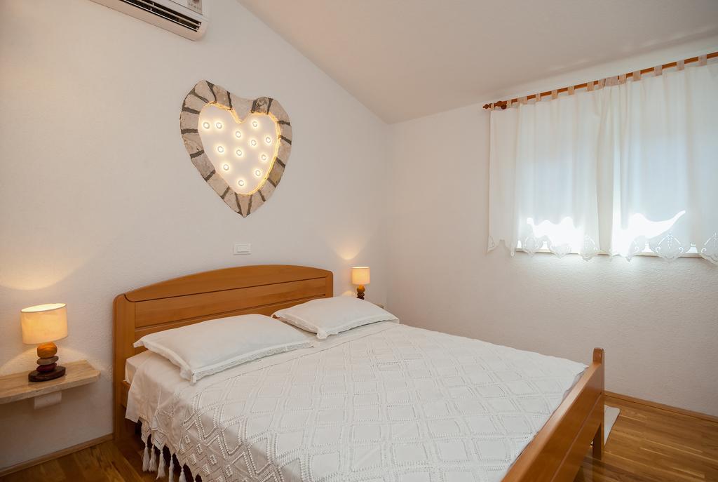 Apartments Mande And Kate Baška Voda Chambre photo