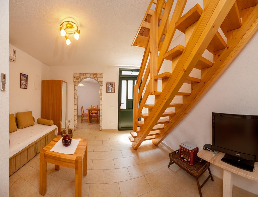 Apartments Mande And Kate Baška Voda Chambre photo